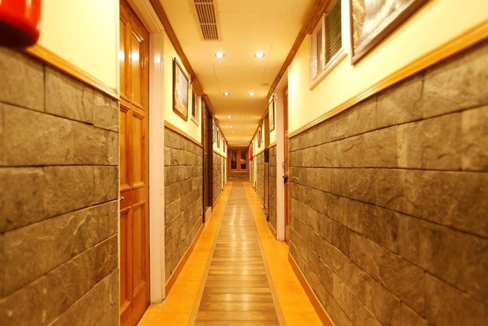 Hotel Bridge View Regency à Shimla Extérieur photo